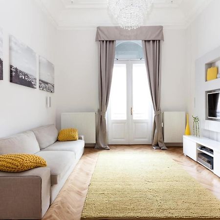Bpr Sophisticated Astoria Suite With Balcony Βουδαπέστη Εξωτερικό φωτογραφία
