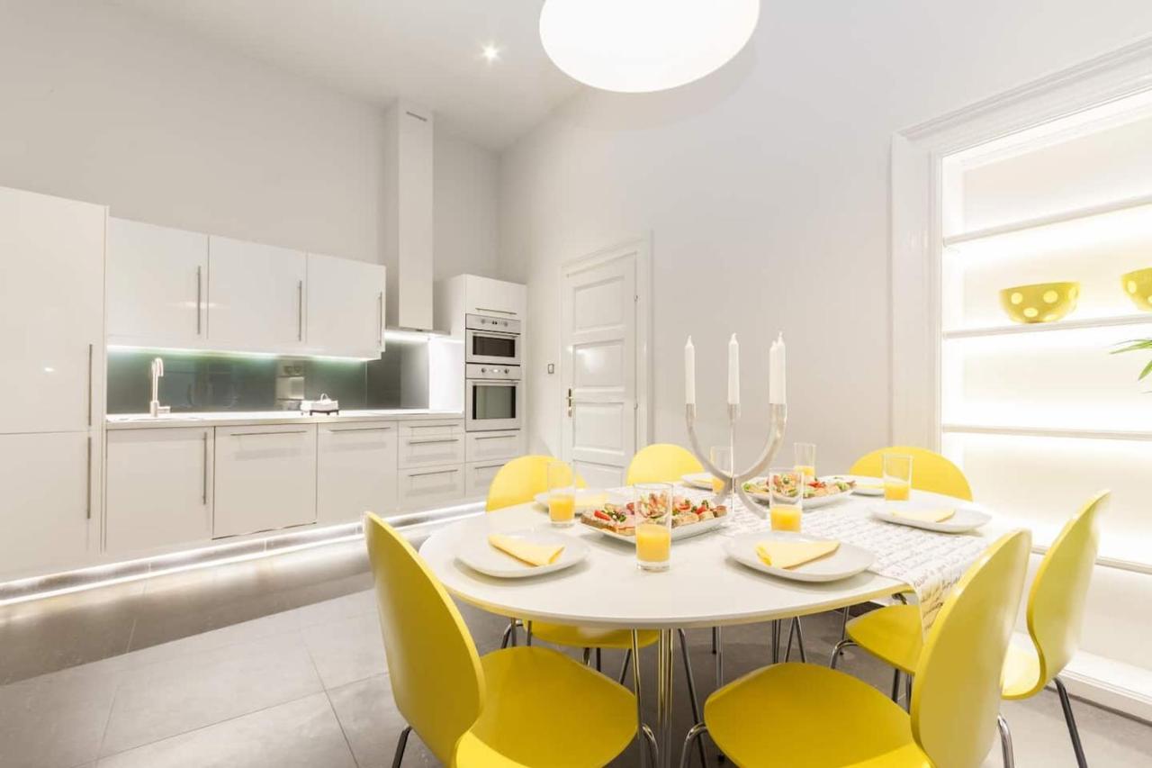 Bpr Sophisticated Astoria Suite With Balcony Βουδαπέστη Εξωτερικό φωτογραφία