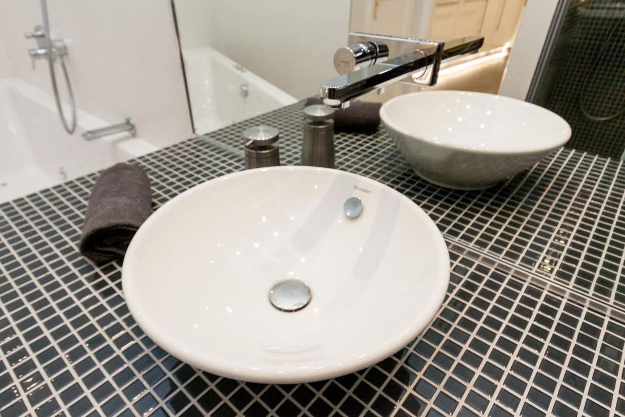 Bpr Sophisticated Astoria Suite With Balcony Βουδαπέστη Εξωτερικό φωτογραφία